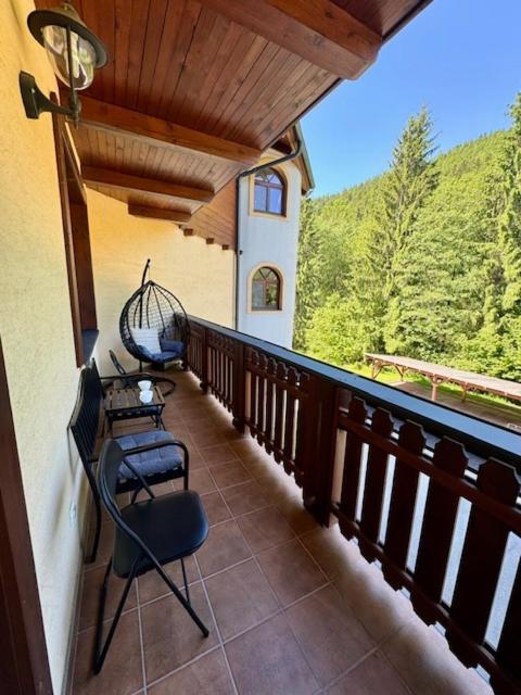 Apartment Amelia Tale, View Of Chopok From Large Terrace, In The Nature Horná Lehota エクステリア 写真